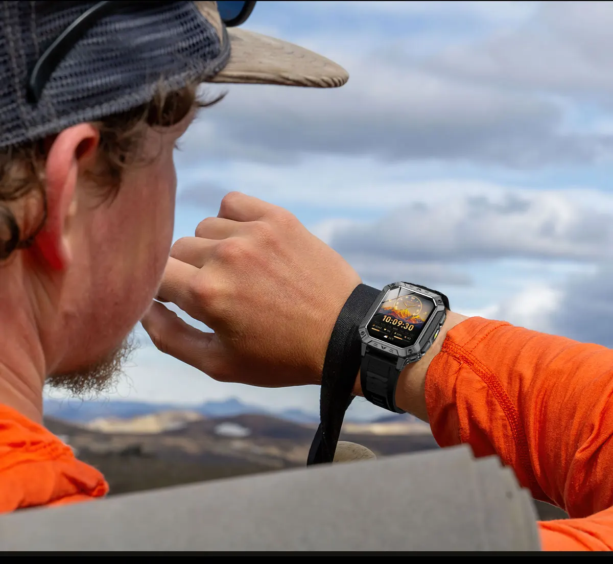 2026 Military outdoor SmartWatch Fitness Clock Men 2.01 inch AMOLED Screen 1400mAh Battery Flashlight Call Waterproof Smart Band