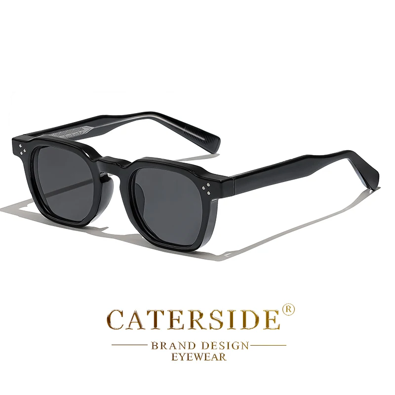 C01Black