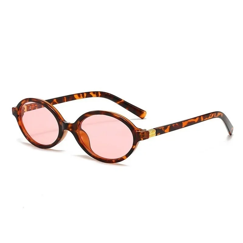 leopard pink